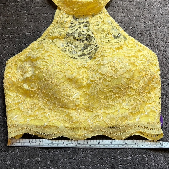 NWT Windsor Yellow Lace Halter Crop Top + Clear Sequins Size Small 5 - Picture 12 of 15
